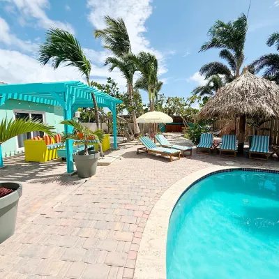 Aruba Palms Escape Suites Hotels in de buurt van Sean Jewelers Aruba