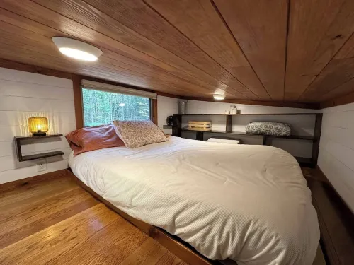 New Listing! AmongstTheAspens - Off Grid Tiny House in a Serene Location Hotels in Saco