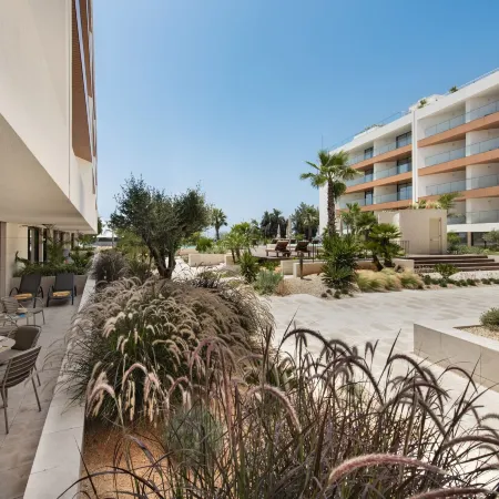 Del Mar Apartment - BT