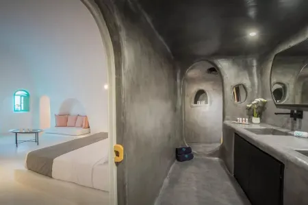 Two Bedroom Villa with Private Indoor Cave Pool