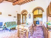 Montereggi Hotels in Capraia e Limite