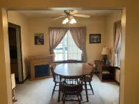 Family & Fisherman Retreat — 2Bedroom, 2Bath + Boat Parking Hotels in Webster