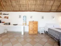Charming rooftop bungalow 1 block from the beach! Hotels in Corral del Risco