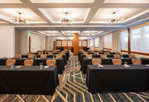 더 헤스만 호텔 커클랜드