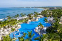 Pueblo Bonito Emerald Bay Resort & Spa - С бассейном