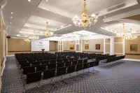 Grand Hotel Vilnius, Curio Collection by Hilton
