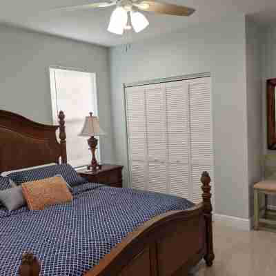 2/2 Ocean, Canal, Dock- Fall Getaway @ Casita Mar! Rooms