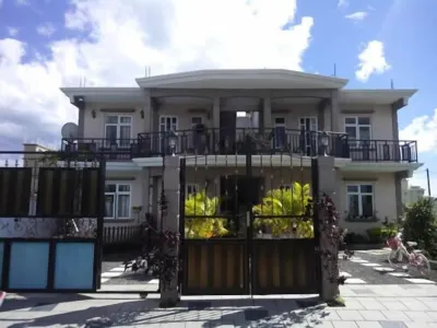 Fina Villa Mon Choisy 住宿飯店