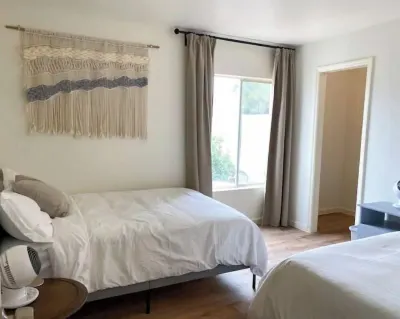 Private Free Heated Pool, Waterfall, 2 King Beds & Arcade Games! Hotel in zona Castles N' Coasters