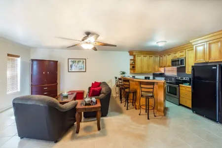 Caicos Cactus Residence  Major Hill