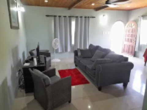 Charming 1-bedroom apartment with WiFi, AC in fantastic Basseterre