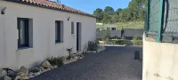 Seasonal rental with swimming pool - Garden- 6 people - Sommières (30250)