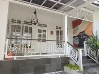 Ardisan Guesthouse Hotels in Sokaraja Kulon