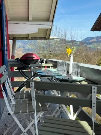 Seidenhuhn vacation apartment - dog-friendly apartment with balcony and mountain view