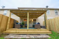 3 Br Charming Retreat for 8•Pet Friendly•Fully Equipped•Near Katy & Fulshear Hotels in Brookshire