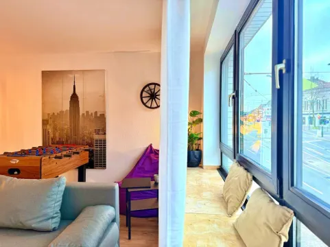 2 minutes from Essen main station