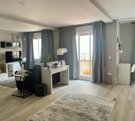 D'Moda lodging. Bright apartment in the center of Ribadeo.