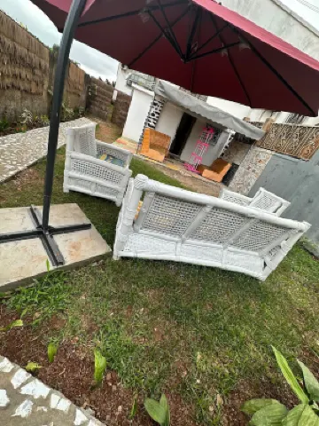 Mini-appartement Moderne Avec Jardin Privé au Coeur de Yaoundé のホテル