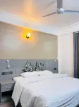 The G Ten Holiday Inn Hotels in Vihamanafushi