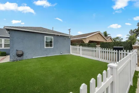 Stylish Brand-new ADU in Reseda