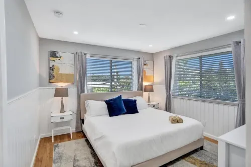 Designer 6 Bedroom | Game Room | 10 Min To Beach!