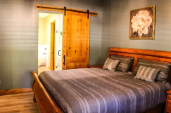 3 Amigos-golf, canyon, RV garage