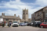 Stunning Flat St Just Near Lands End Coastal Walking & Nature watching Cornwall Hotels in St Just