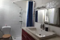 Ground floor apartment in Soulac sur Mer 2.9km from the central beach.