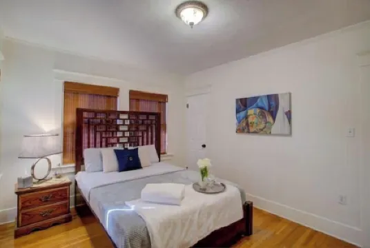 Comfortable Getaway/Family Fun/Business Executive