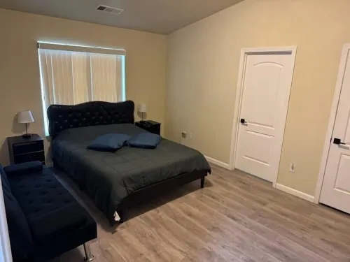 Charming 3-bedroom house with AC and WiFi in welcoming Frazier Park Hotels in Frazier Park