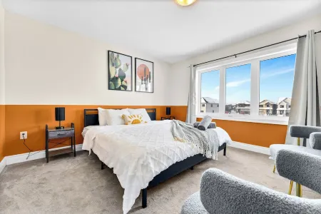 Joyful Haven|KingBed|Air Hockey| 10 mins to Falls