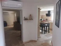 Très Beau Meublé Vacance, Clim Jacuzzi, Jardin,tout Confort ! Hotels in Brignoles