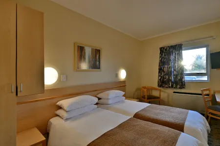 Road Lodge Gqeberha Airport