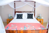 Ilala House, Voi - Spacious 2 Bed, 2 Bath with parking,  7 mins to Tsavo East