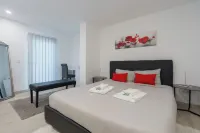 Eden Villa, with jacuzzi and ocean view