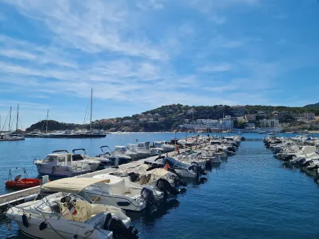 Apartment in Ságaró with sea view and swimming pool