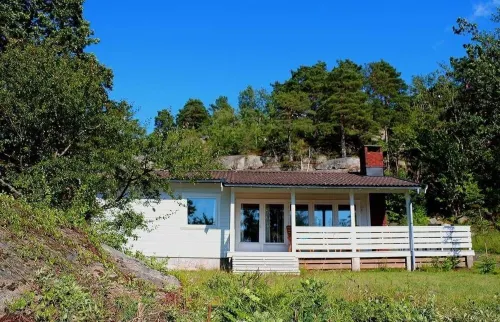 Sjarmerende Hytte i Strandkanten i Sandefjord Hotels in Sandefjord