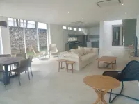 House facing the sea in Maresias