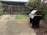 Spacious 2 Bedroom House | Everything within 4 mins Drive