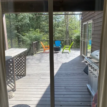 Spacious and bright mountain house near Hunter and Windham