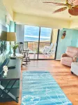 Breathtaking Ocean view, few steps to the beach!!!!!