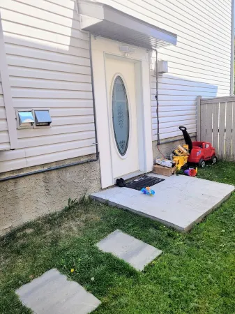 Spacious 2-Bedroom Suite w/ Sauna, Pool & Mountain Views