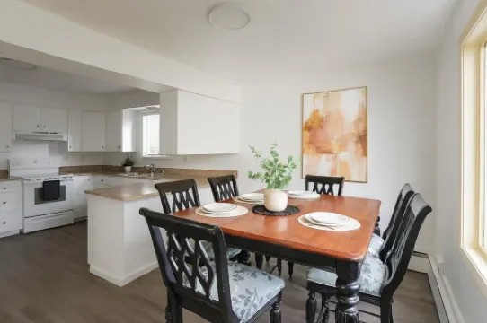 Spacious 4BR Home in Prime Downtown Spot