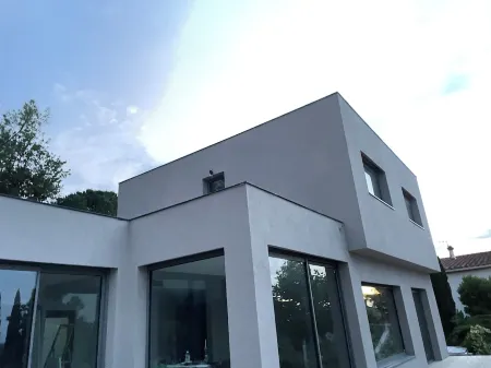 Villa with infinity pool 10 minutes from the beaches of Argeles sur mer.