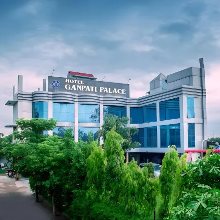 Hotel Ganpati Palace Hotels in Mathura