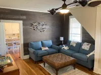 Renovated Historic POC Bayhouse!