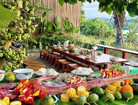 Va Riverside Retreat Отели рядом с достопримечательностью «Hon Chen»