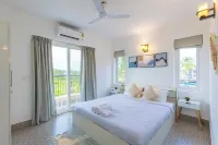 Palm Retreat 1BHK Pool & Field Views فنادق في 