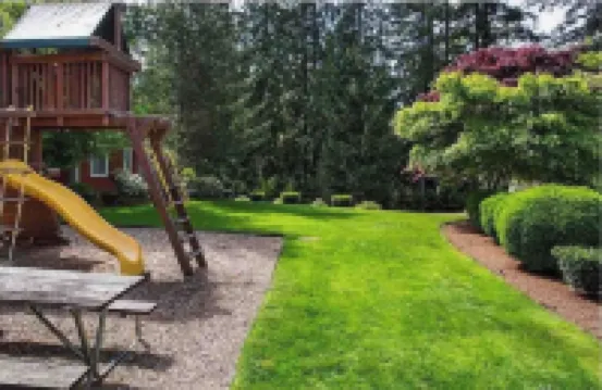 Clean Stunning Condo in Sammamish