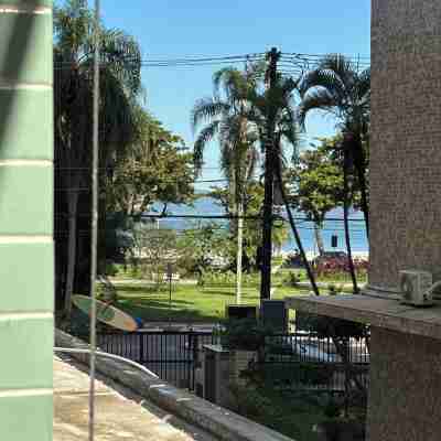 Apartment in front of the beach and the Santos aquarium. Pets allowed Others